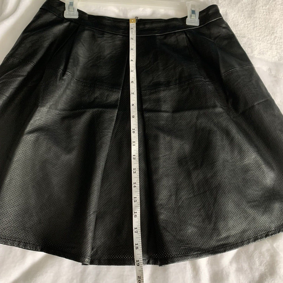 Womens Skirt Faux Leather Pleated Black Mini Medium Harve Benard Biker Baddie - Picture 6 of 7